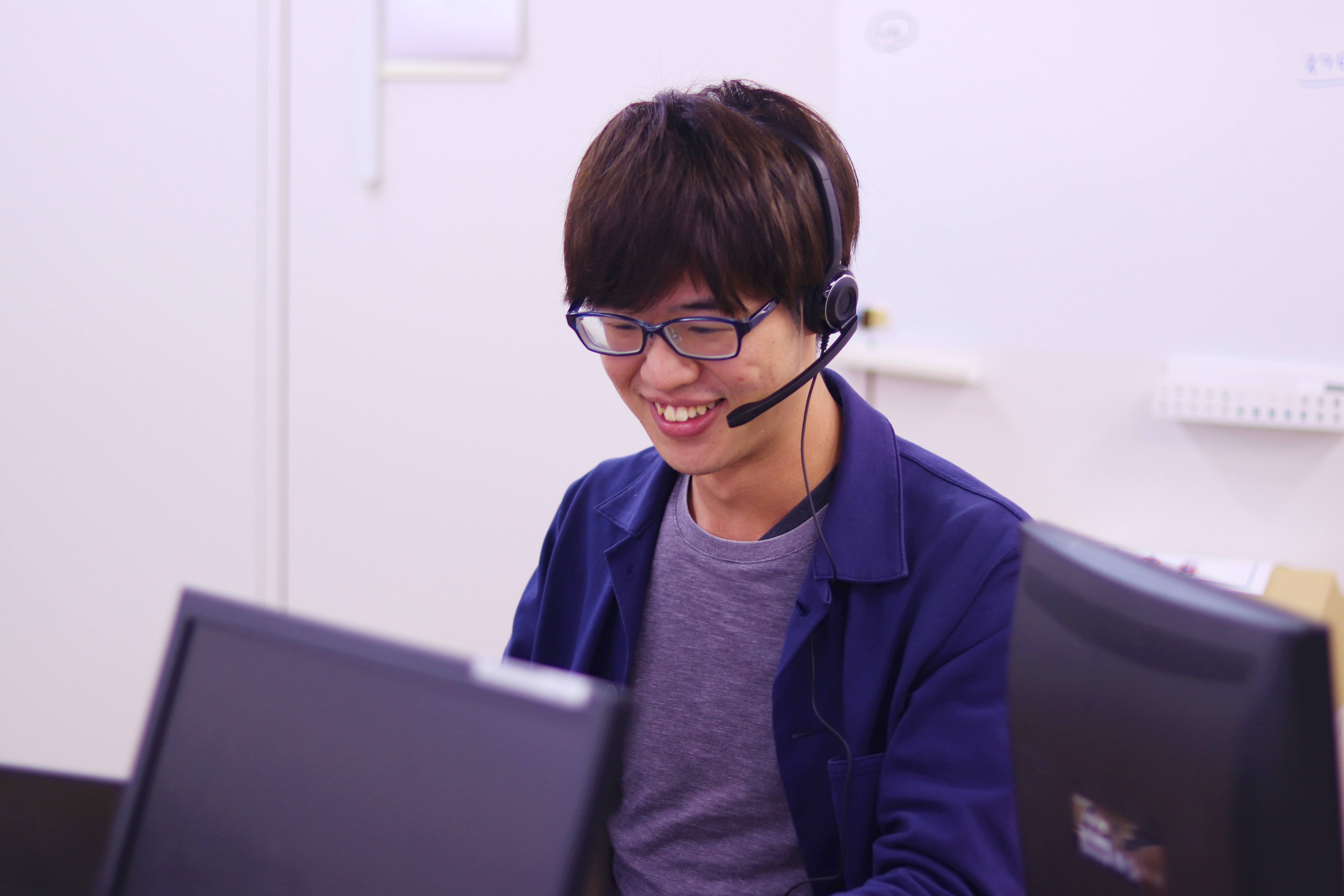 【高知｜コールセンタースタッフ（14～23時）】（契）月給20万円～！未経験OK！残業ほぼなし！駐輪場有◎